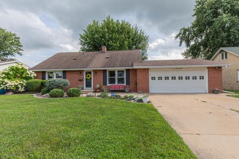 Photo of 1027 W 3rd Street, Spring Valley, IL 61362 (MLS # 12722982)