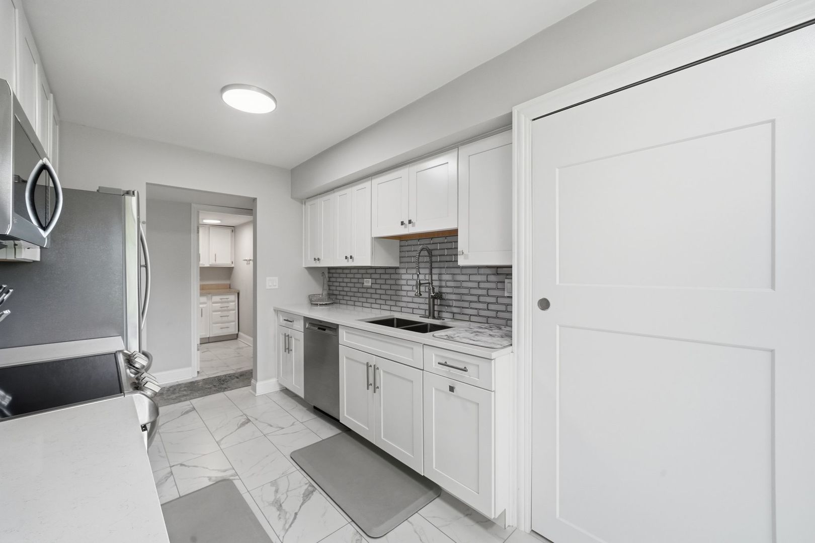 1400 N Yarmouth Place 303