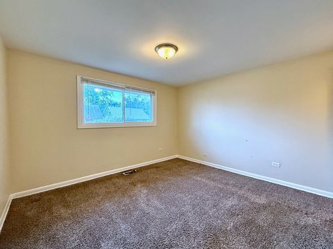 Tiny photo for 163 W RAYE Drive, Chicago Heights, IL 60411 (MLS # 12512186)