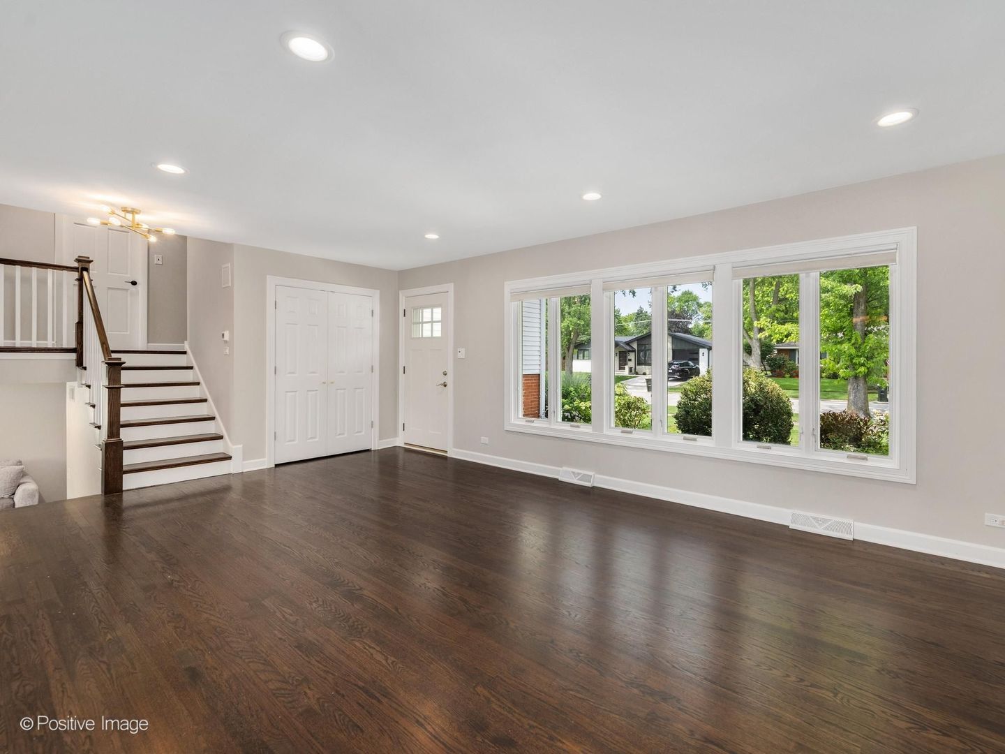 31 N Forrest Avenue