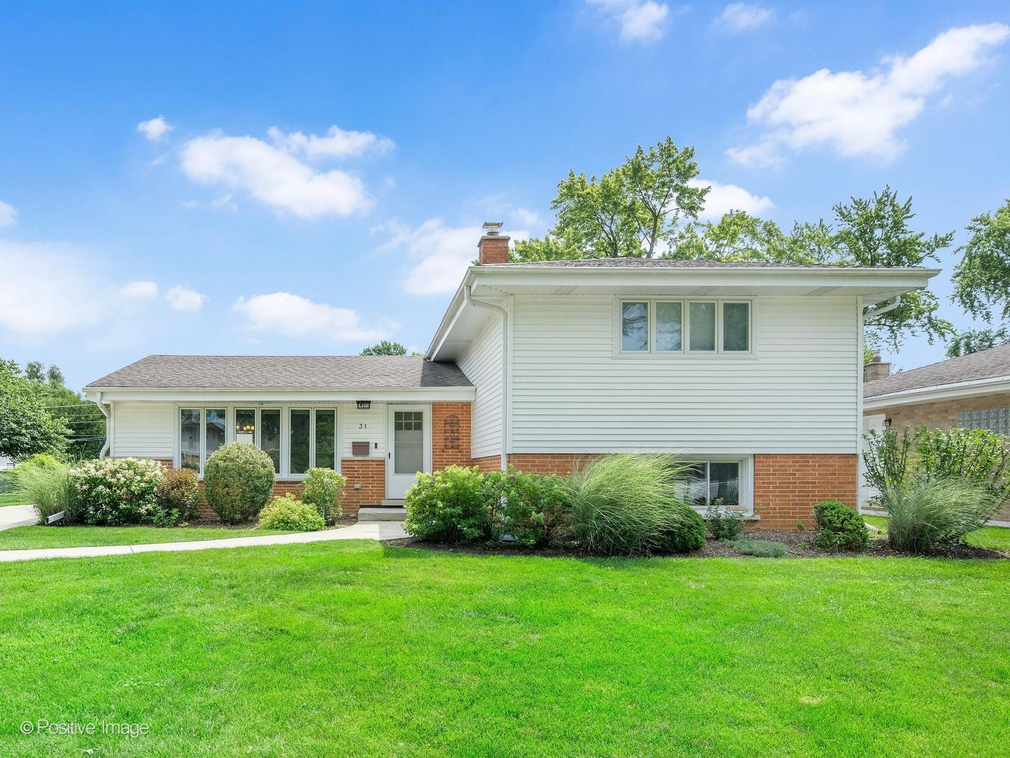 31 N Forrest Avenue