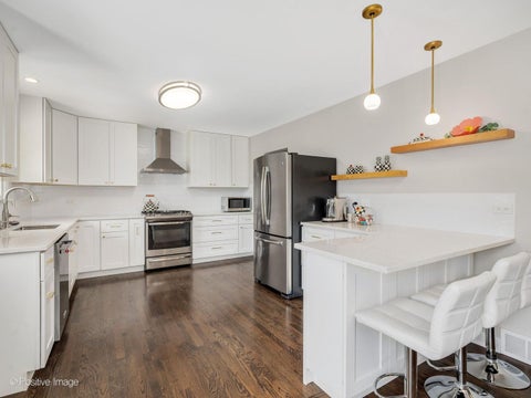 Tiny photo for 31 N Forrest Avenue, Arlington Heights, IL 60004 (MLS # 12695508)