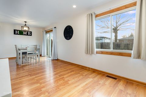 Tiny photo for 1501 Peachtree Lane, Lockport, IL 60441 (MLS # 12591814)