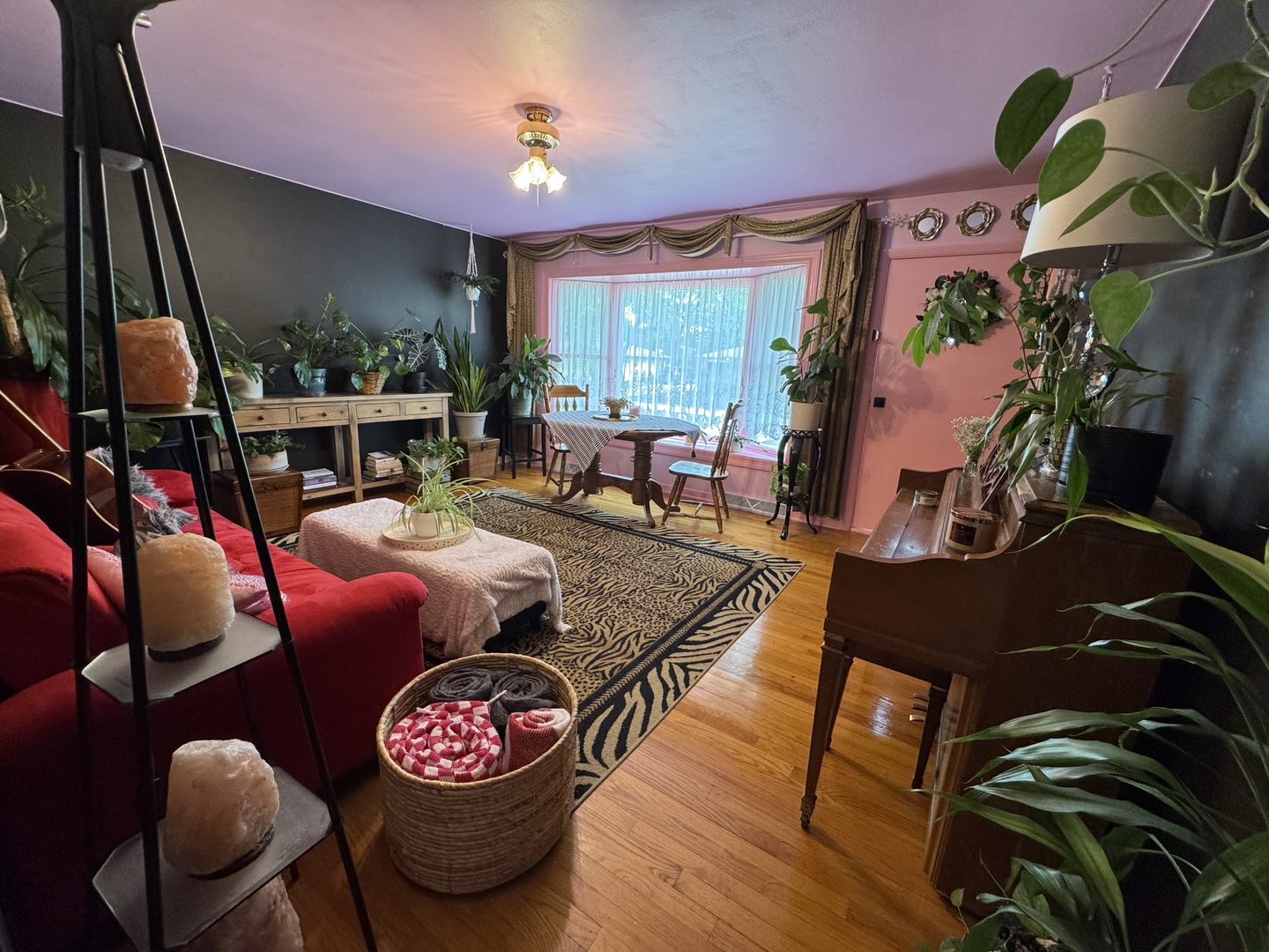 1106 S Robert Drive