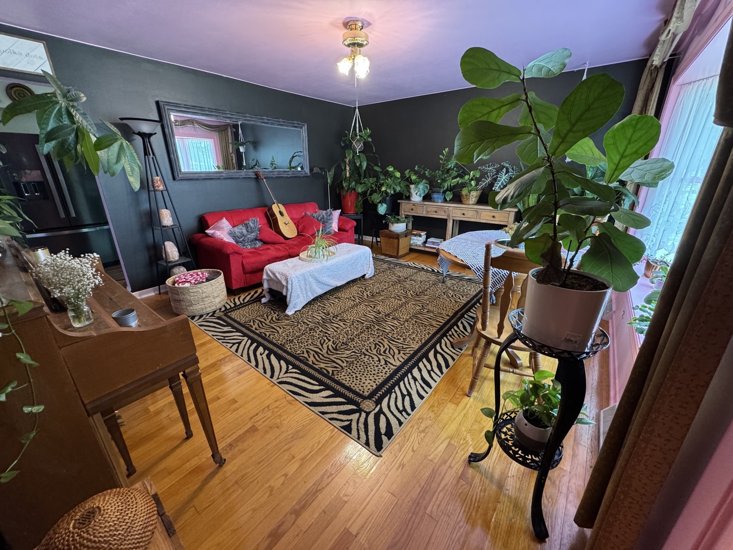 1106 S Robert Drive