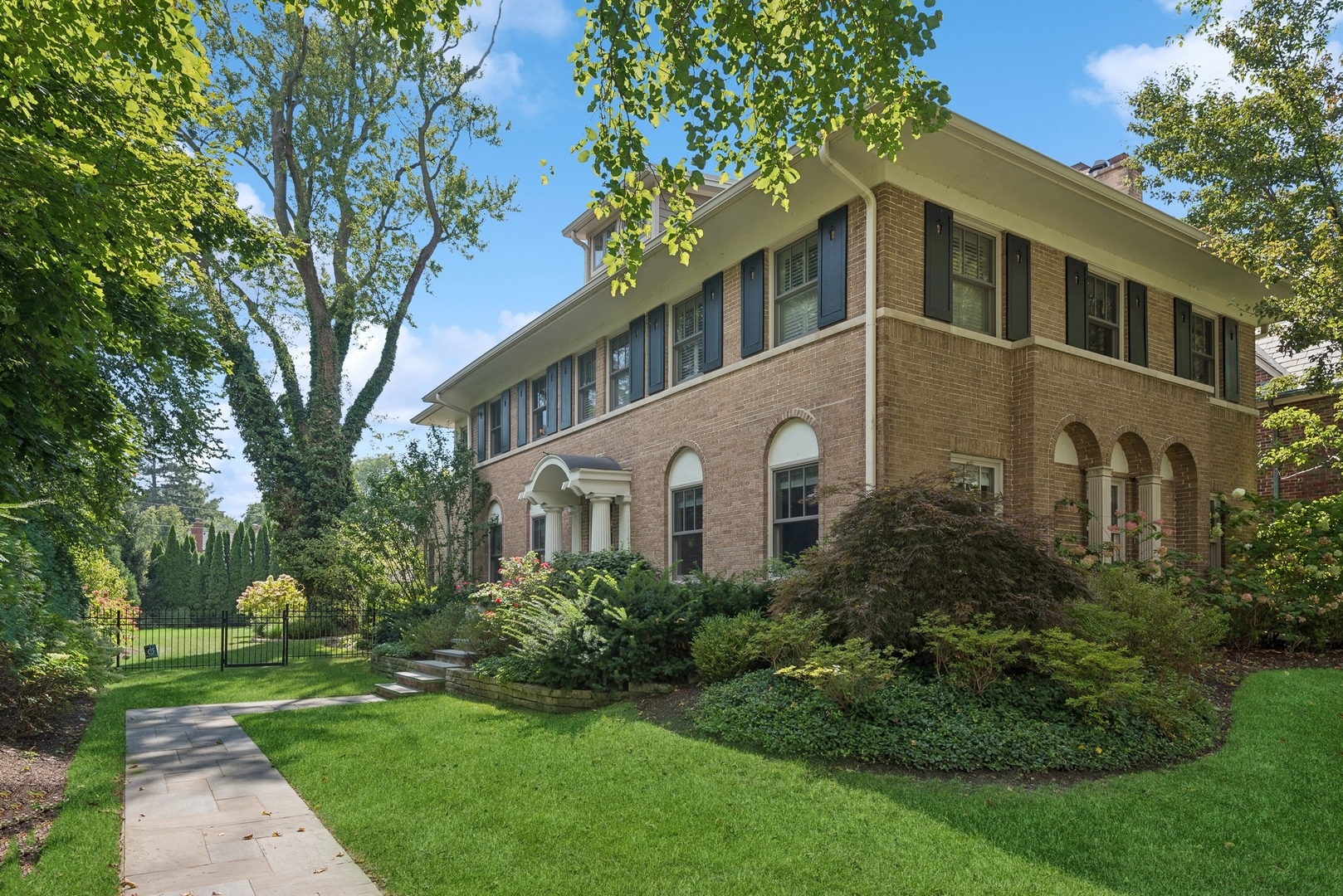 221 Greenleaf Avenue