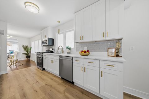 Tiny photo for 8801 S Clyde Avenue, Chicago, IL 60617 (MLS # 12623924)