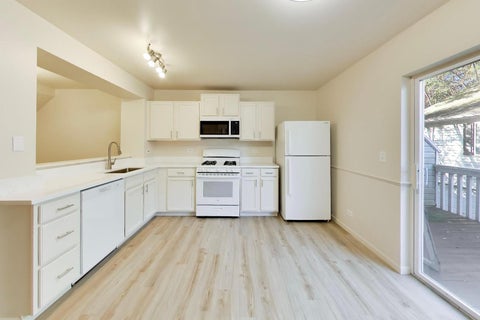 Tiny photo for 319 W Whispering Oaks Lane, Round Lake, IL 60073 (MLS # 12791504)