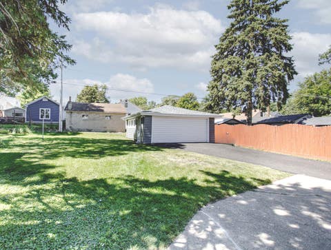 Tiny photo for 1911 N Hickory Street, Crest Hill, IL 60403 (MLS # 12654069)