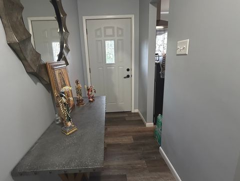 Tiny photo for 1911 N Hickory Street, Crest Hill, IL 60403 (MLS # 12654069)