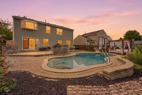 Tiny photo for 4811 Bordeaux Drive, Lake In The Hills, IL 60156 (MLS # 12725727)