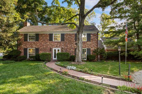 Photo of 812 Dodds Drive, Champaign, IL 61820 (MLS # 12448885)