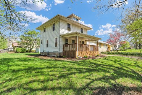 Photo of 1518 W University Avenue, Champaign, IL 61821 (MLS # 12613407)