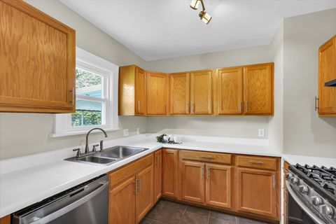 Tiny photo for 1518 W University Avenue, Champaign, IL 61821 (MLS # 12613407)