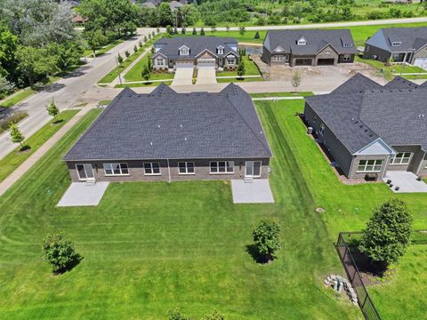 Tiny photo for 16580 Kayla Drive, Lemont, IL 60439 (MLS # 12688586)