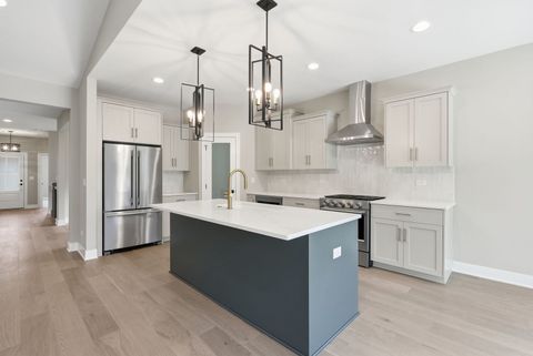 Tiny photo for 16580 Kayla Drive, Lemont, IL 60439 (MLS # 12688586)