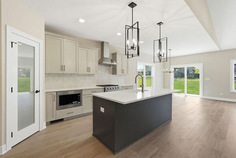 Tiny photo for 16580 Kayla Drive, Lemont, IL 60439 (MLS # 12688586)