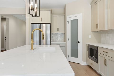 Tiny photo for 16580 Kayla Drive, Lemont, IL 60439 (MLS # 12688586)