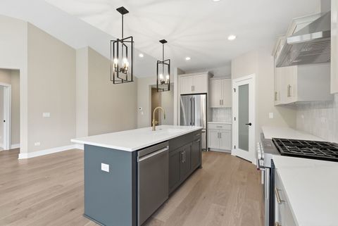 Tiny photo for 16580 Kayla Drive, Lemont, IL 60439 (MLS # 12688586)