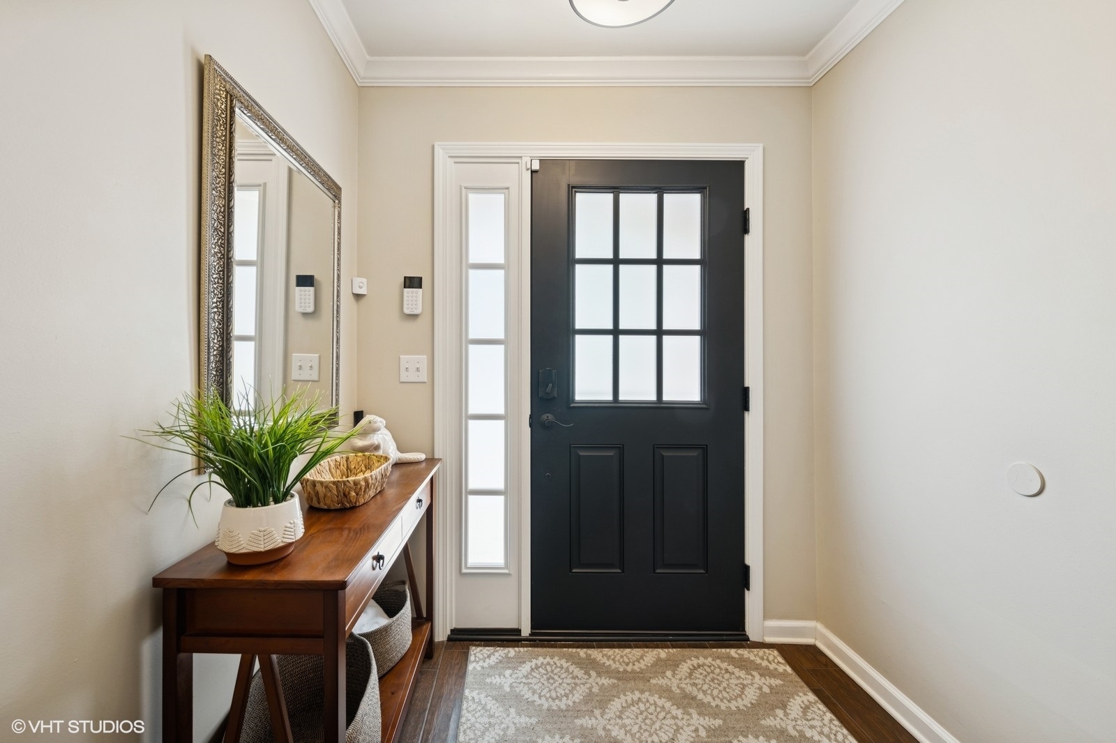 204 E Parallel Street
