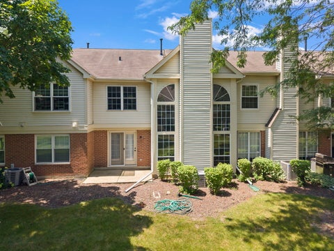 Tiny photo for 30W016 Redwood Court, Warrenville, IL 60555 (MLS # 12690984)