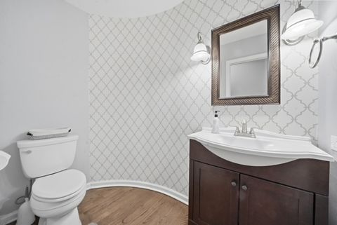 Tiny photo for 1443 S Highland Avenue, Arlington Heights, IL 60005 (MLS # 12552425)