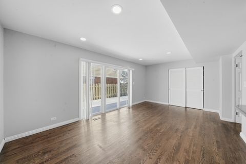 Tiny photo for 1443 S Highland Avenue, Arlington Heights, IL 60005 (MLS # 12552425)