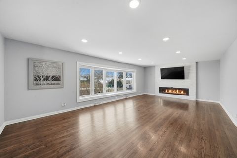 Tiny photo for 1443 S Highland Avenue, Arlington Heights, IL 60005 (MLS # 12552425)