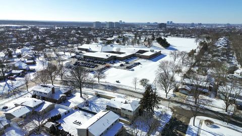 Tiny photo for 1443 S Highland Avenue, Arlington Heights, IL 60005 (MLS # 12552425)