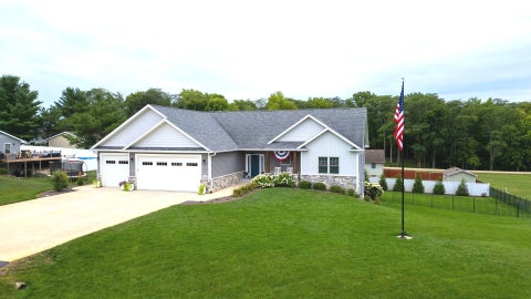 Tiny photo for 9807 Northridge Circle, Clinton, IL 61727 (MLS # 12698723)