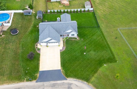 Tiny photo for 9807 Northridge Circle, Clinton, IL 61727 (MLS # 12698723)