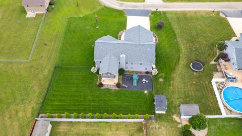 Tiny photo for 9807 Northridge Circle, Clinton, IL 61727 (MLS # 12698723)