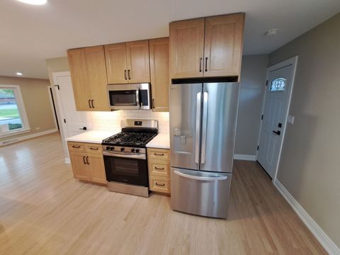 Tiny photo for 307 N Fairview Avenue, Mount Prospect, IL 60056 (MLS # 12634302)