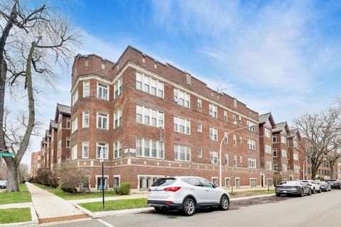 Tiny photo for 2221 E 68th Street #3, Chicago, IL 60649 (MLS # 12624290)