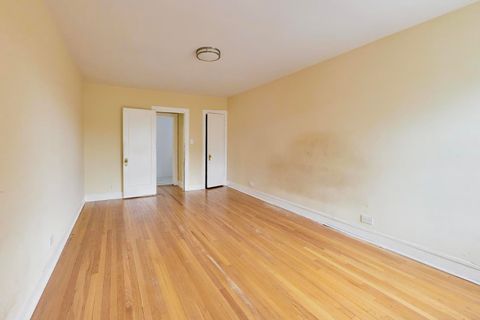 Tiny photo for 2221 E 68th Street #3, Chicago, IL 60649 (MLS # 12624290)