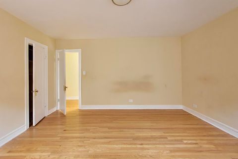 Tiny photo for 2221 E 68th Street #3, Chicago, IL 60649 (MLS # 12624290)