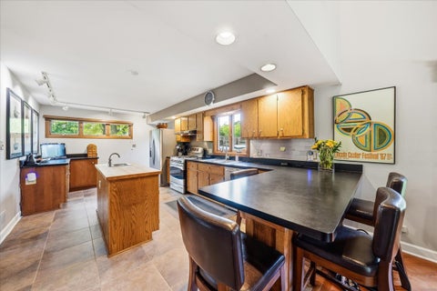 Tiny photo for 318 N Brookshore Drive, Shorewood, IL 60404 (MLS # 12712185)