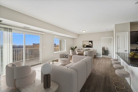 Tiny photo for 2220 Founders Drive #325, Northbrook, IL 60062 (MLS # 12571515)