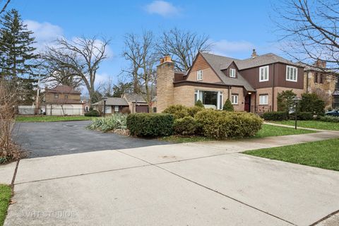 6670 N Ionia Avenue Chicago IL 60646