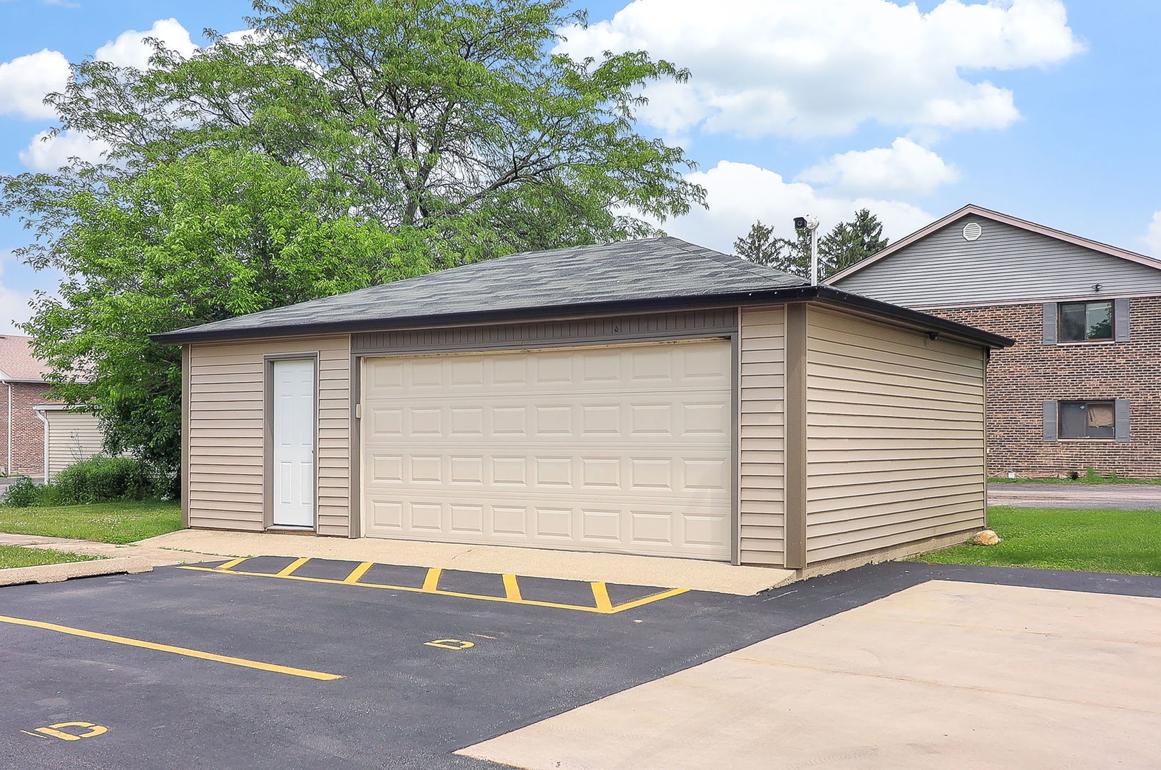 514 Brookside Drive