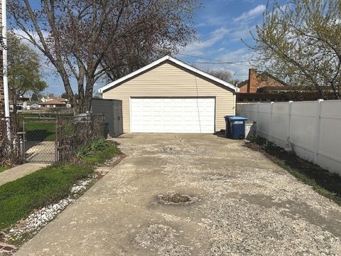 Tiny photo for 115 N Lavergne Avenue, Northlake, IL 60164 (MLS # 12519423)