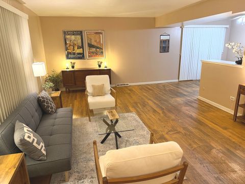 Tiny photo for 115 N Lavergne Avenue, Northlake, IL 60164 (MLS # 12519423)