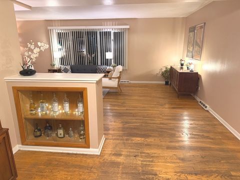 Tiny photo for 115 N Lavergne Avenue, Northlake, IL 60164 (MLS # 12519423)