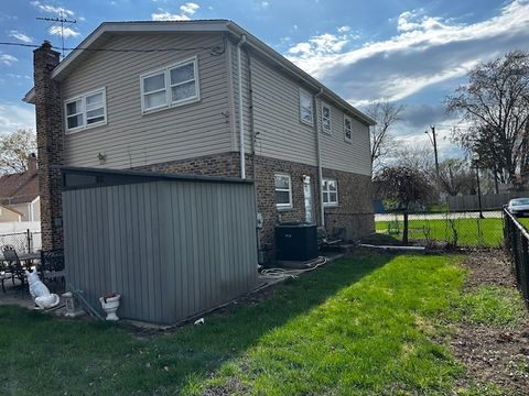 Tiny photo for 115 N Lavergne Avenue, Northlake, IL 60164 (MLS # 12519423)