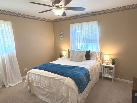 Tiny photo for 115 N Lavergne Avenue, Northlake, IL 60164 (MLS # 12519423)