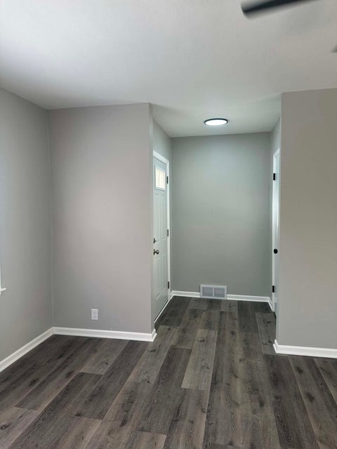 Tiny photo for 513 COOKANE Avenue, Elgin, IL 60120 (MLS # 12659870)