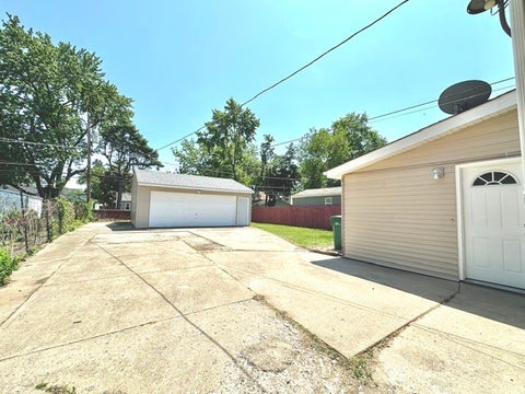Tiny photo for 513 COOKANE Avenue, Elgin, IL 60120 (MLS # 12659870)