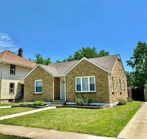 Tiny photo for 513 COOKANE Avenue, Elgin, IL 60120 (MLS # 12659870)