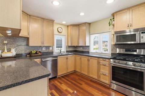 Tiny photo for 10033 Montrose Avenue, Schiller Park, IL 60176 (MLS # 12605722)