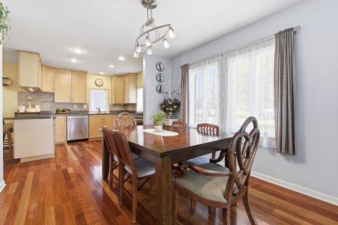 Tiny photo for 10033 Montrose Avenue, Schiller Park, IL 60176 (MLS # 12605722)